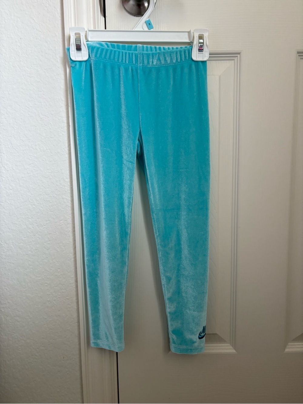 Nike Kids Turquoise Velour Leggings size 5-6